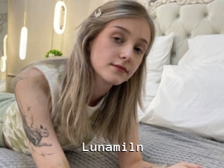 lunamiln Webcamsex Amateur